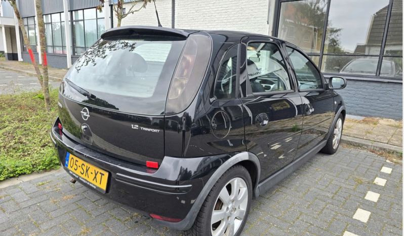 
								Opel Corsa 1.2-16V Silverline (2006) | Airco | Nieuwe Ketting | VBM Trading vol									