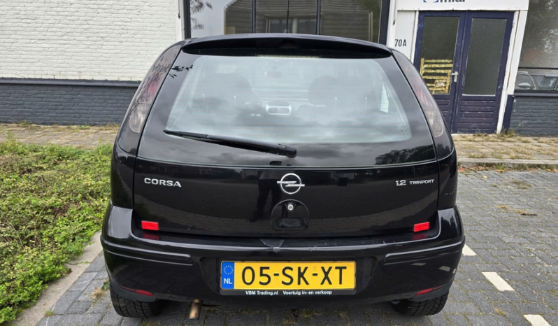 
								Opel Corsa 1.2-16V Silverline (2006) | Airco | Nieuwe Ketting | VBM Trading vol									