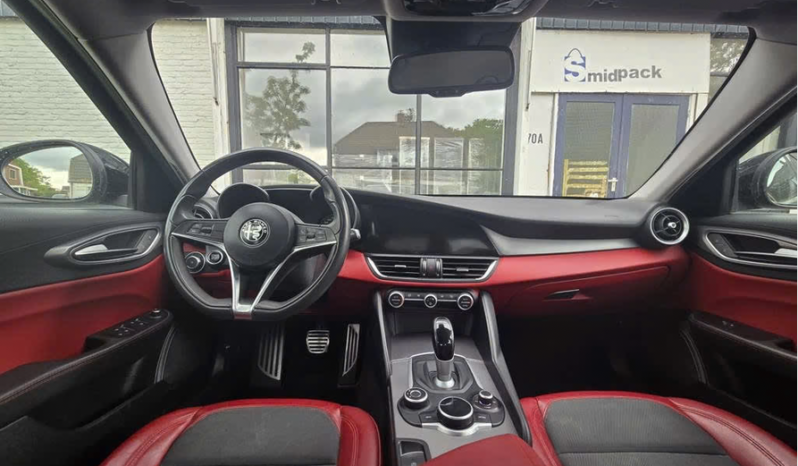 
								Alfa Romeo Giulia 2.0T Super (2017) Automaat | VBM Trading vol									